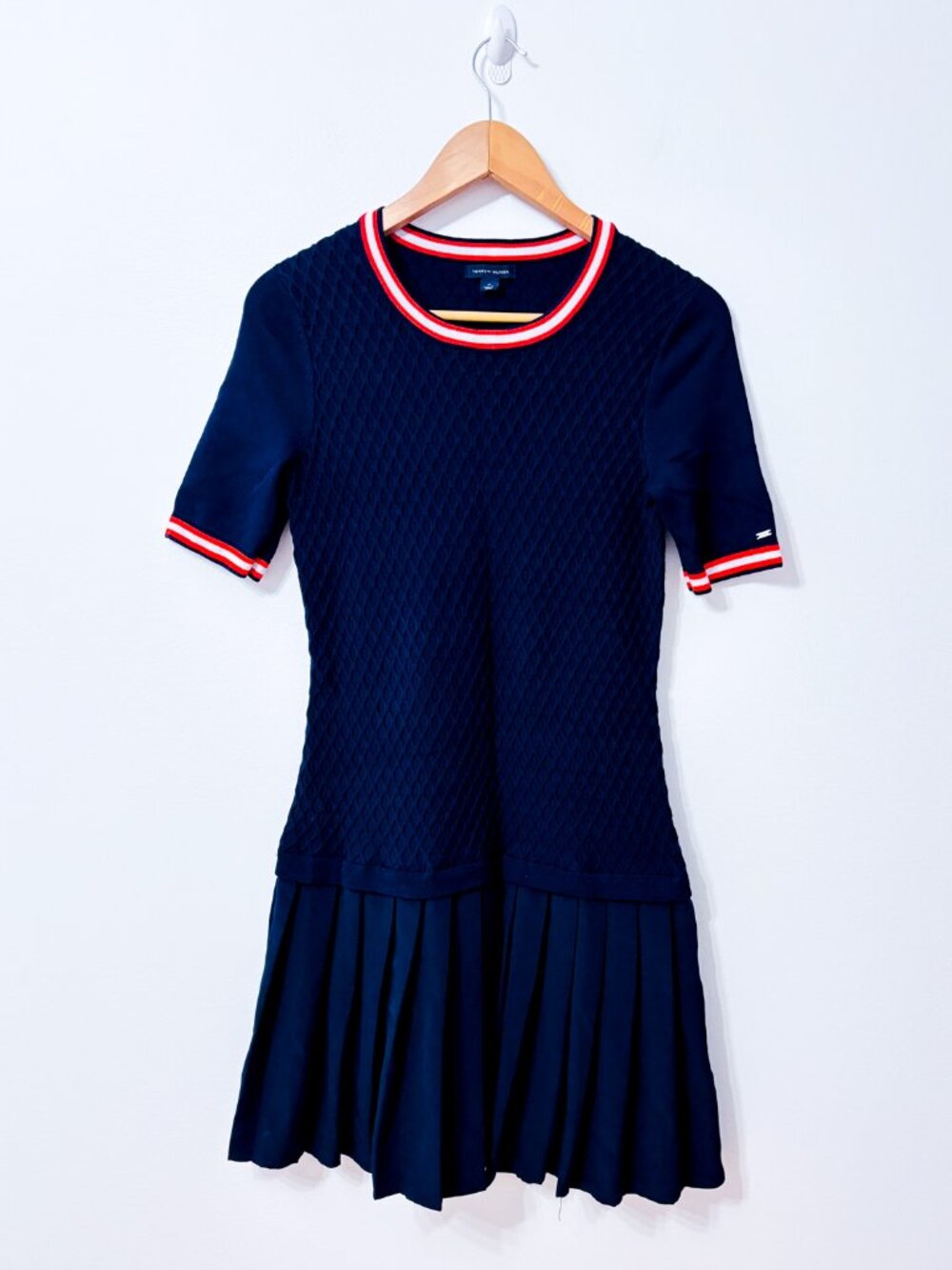 TOMMY HILFIGER Navy Knit Drop Waist Pleated Varsity Trim Dress Medium